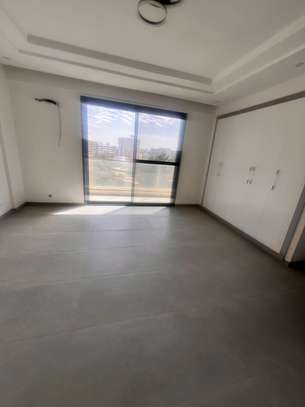 Très joli studio F2 à la cité africa image 10