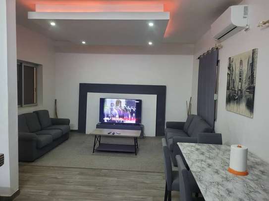 Studio meublé à louer par jour image 1