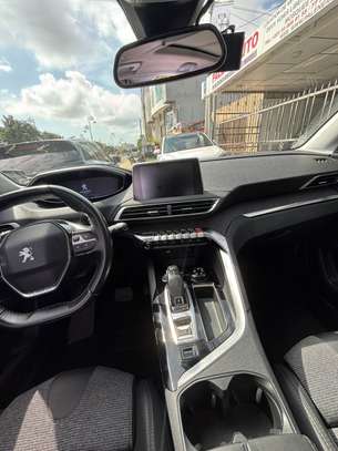 Peugeot 3008 2019 image 4