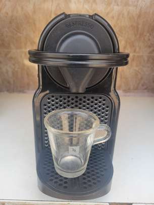 Machine à café Nespresso image 1