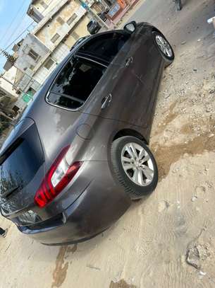 Peugeot 308 2015 image 14