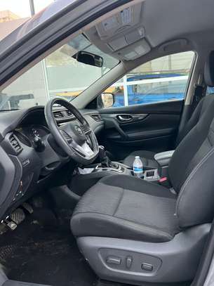 Nissan rogue image 7