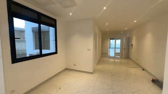 Appartements 4 chambres salon aux Almadies vers King Fahd image 11