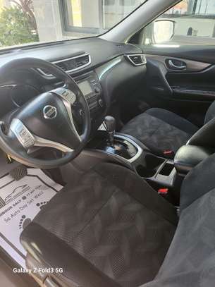 NISSAN ROGUE image 3