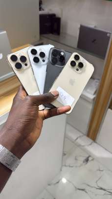 iPhone 14 pro 128 giga image 1