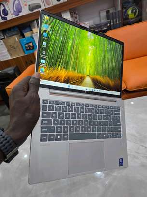 Hp elitbook 6 G1i 14 inch Notebook image 4