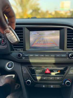 Hyundai Elantra Sport 2018  1.6L image 15