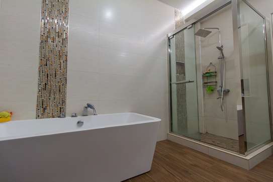 Appartement F5 meublé haut de gamme meublé à louer à Yoff image 10