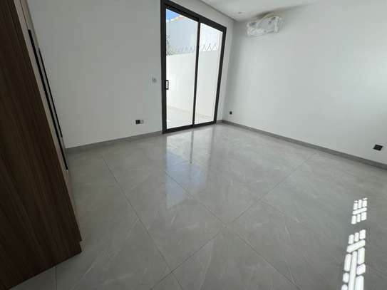Appartement à louer4 chambres à fenêtre Mermoz image 10