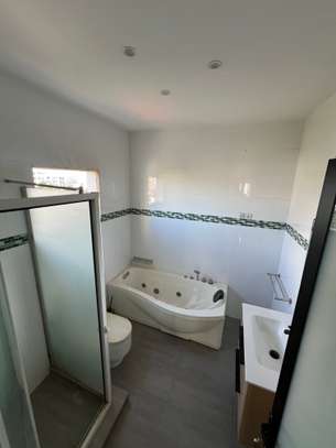 APPARTEMENT F4 VUE MER Almadies image 5