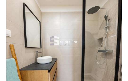 Bel appartement aux almadie image 3