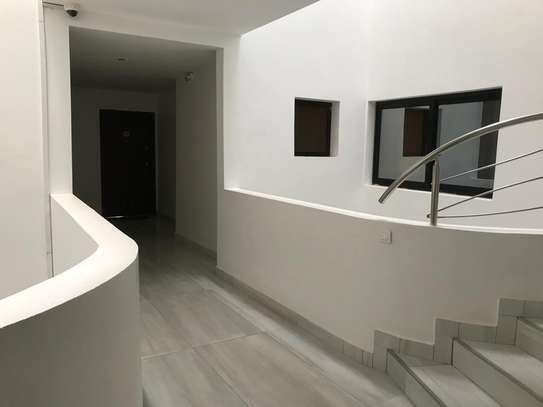 Appartement F4 aux Almadies image 8