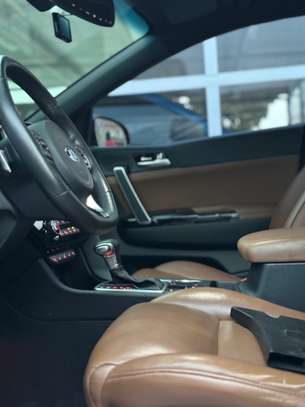 Kia Sportage image 3