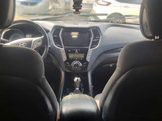 HYUNDAI SANTA FE 2016 image 10