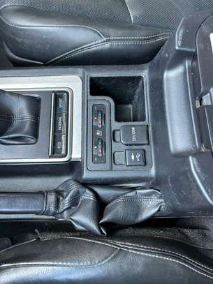 Toyota land cruiser prado image 6