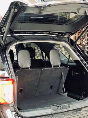 FORD EXPLORER 2022 image 2