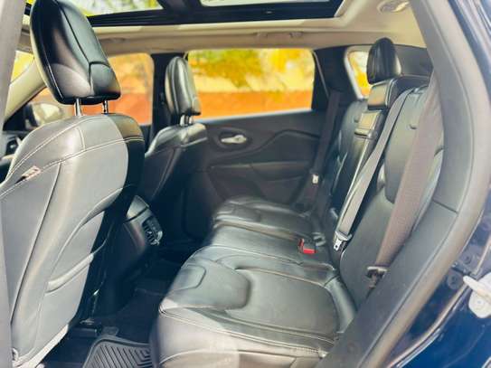 Jeep Cherokee 2016 full options image 6