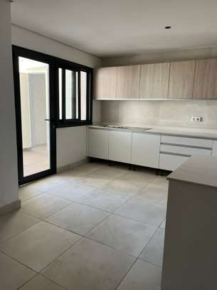 Appartement F5 à louer en Centre ville. image 8