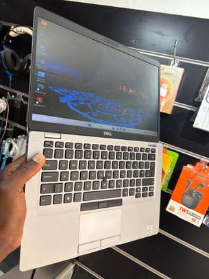 Dell Latitude 14" i5 8Go 256Go SSD Argent image 2