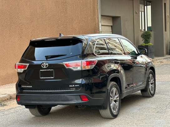 Toyota Highlander 2015 image 4