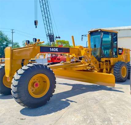 Niveuleuse Caterpillar 140K image 1