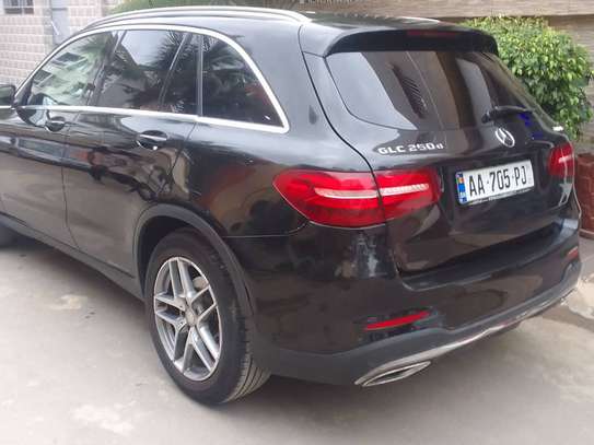 Mercedes GLC250 image 1