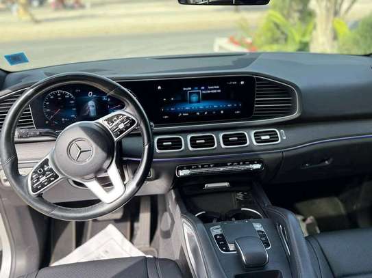 Mercedes-Benz GLC350 2020 image 9