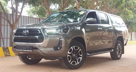 TOYOTA HILUX 2021 image 14
