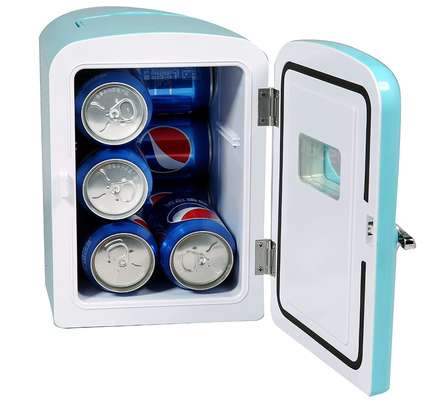 Mini réfrigérateur marque FRIGIDAIRE de 4 litres image 1