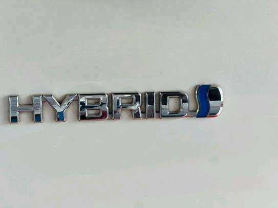 Toyota hybrido 2020 image 6