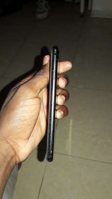 Iphone 7 simple noir moteur eteint image 6