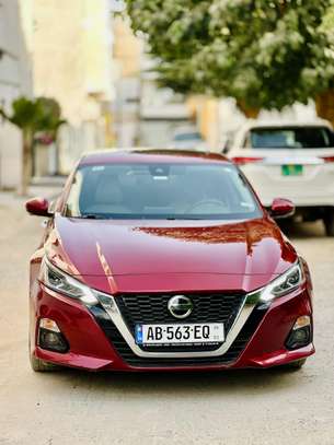 Nissan Altima 4/4 année 2020 image 6