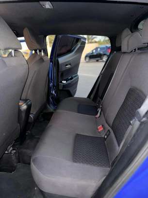 Toyota ch-r 2023 image 8