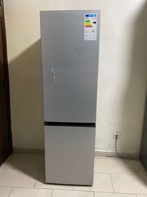 Réfrigérateur TCL image 1