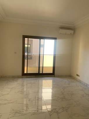 Appartement F4 a Yoff Onomo image 13