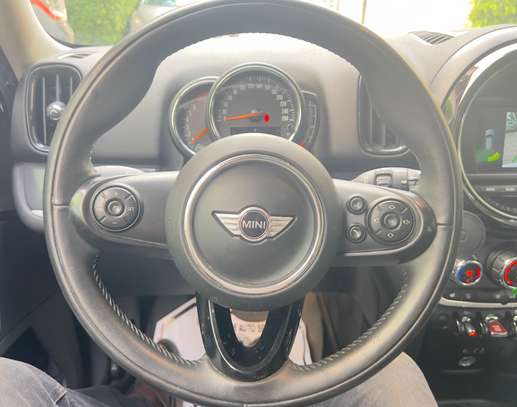 Mini Cooper Countrymane ALL4 2018 image 7