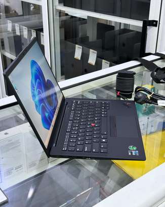 Lenovo ThinkPad X1 Carbon Gen 11 de 13th gen image 1
