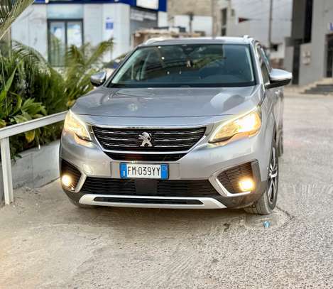 PEUGEOT 5008  Année 2018 image 4