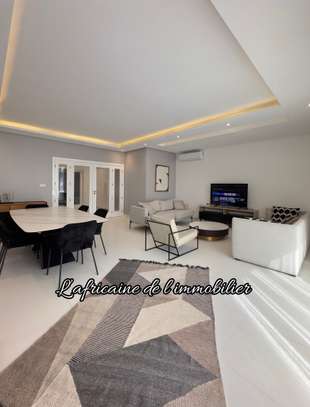 À louer – Appartement F4 meublé à Point E image 2
