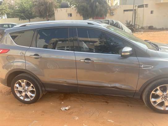 Ford Escape Titanium image 2