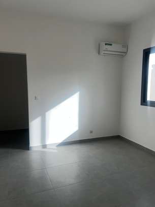 APPARTEMENT F4 À NGOR VIRAGE image 4