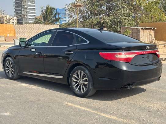 HYUNDAI GRANDEUR image 3