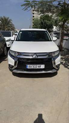 Mitsubishi Outlander sport image 1