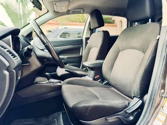 Mitsubishi Rvr 2019 super clean image 11