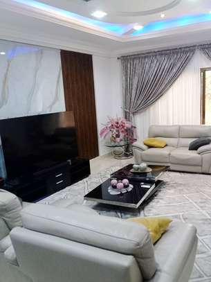 Villa r+3 à louer à Ngor image 5