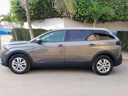 Peugeot Modèle 5008 Année 2018 Énergie diesel image 1