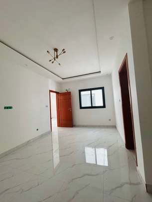 Appartement de type F4 à louer Ngor Virage image 1