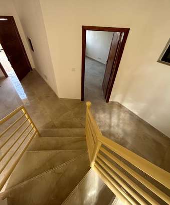 Villa à vendre F4 à Zac Mbao Cite Khalifa image 14