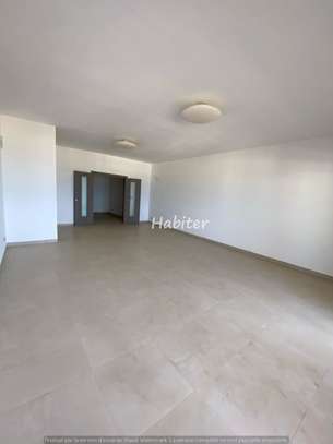 Magnifique Appartement de luxe à louer à Mermoz image 4