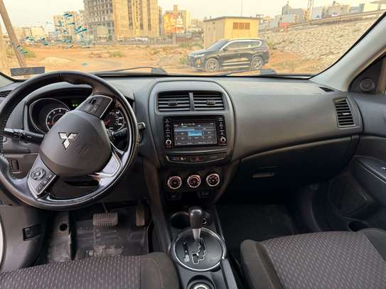 2017 Mitsubishi Outlander image 7